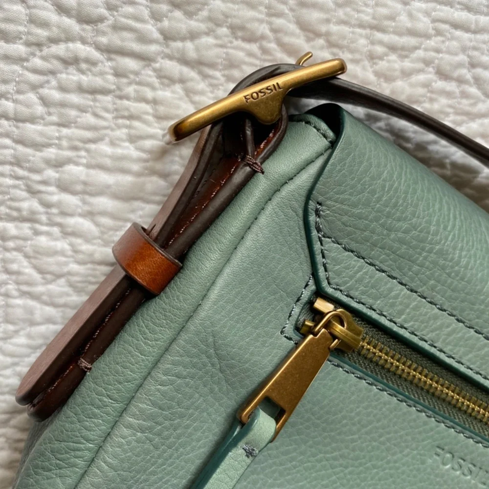 Fossil crossbody bag in sage/tan leather - Picture 6 of 7